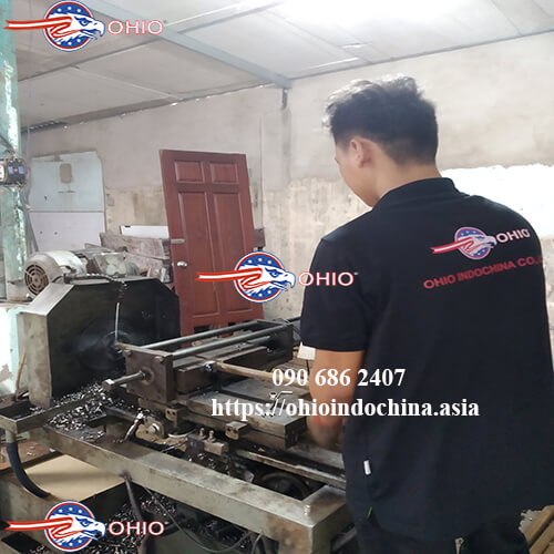 bu lông neo móng m33